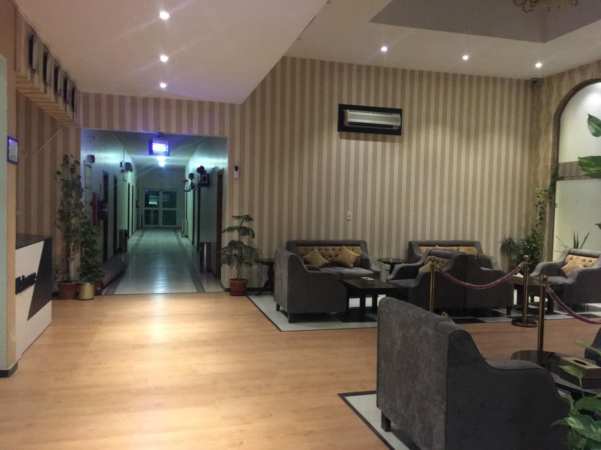 Dama Hotel Duba Екстериор снимка