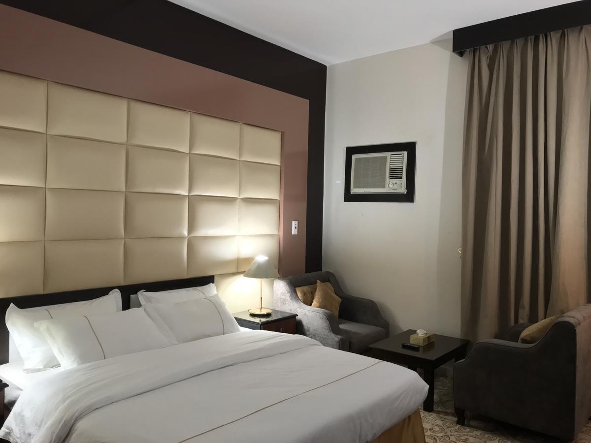 Dama Hotel Duba Екстериор снимка